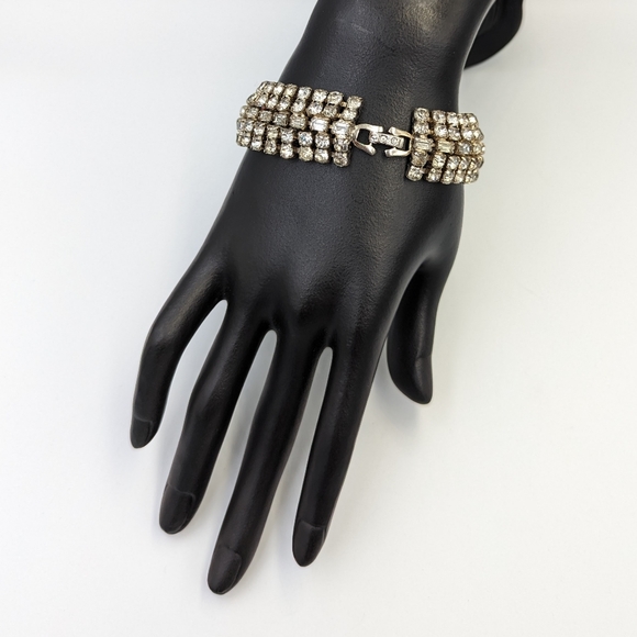 Sparkling Vintage Five Rows Clear Rhinestones Silver Tone Tennis Bracelet - Picture 4 of 15